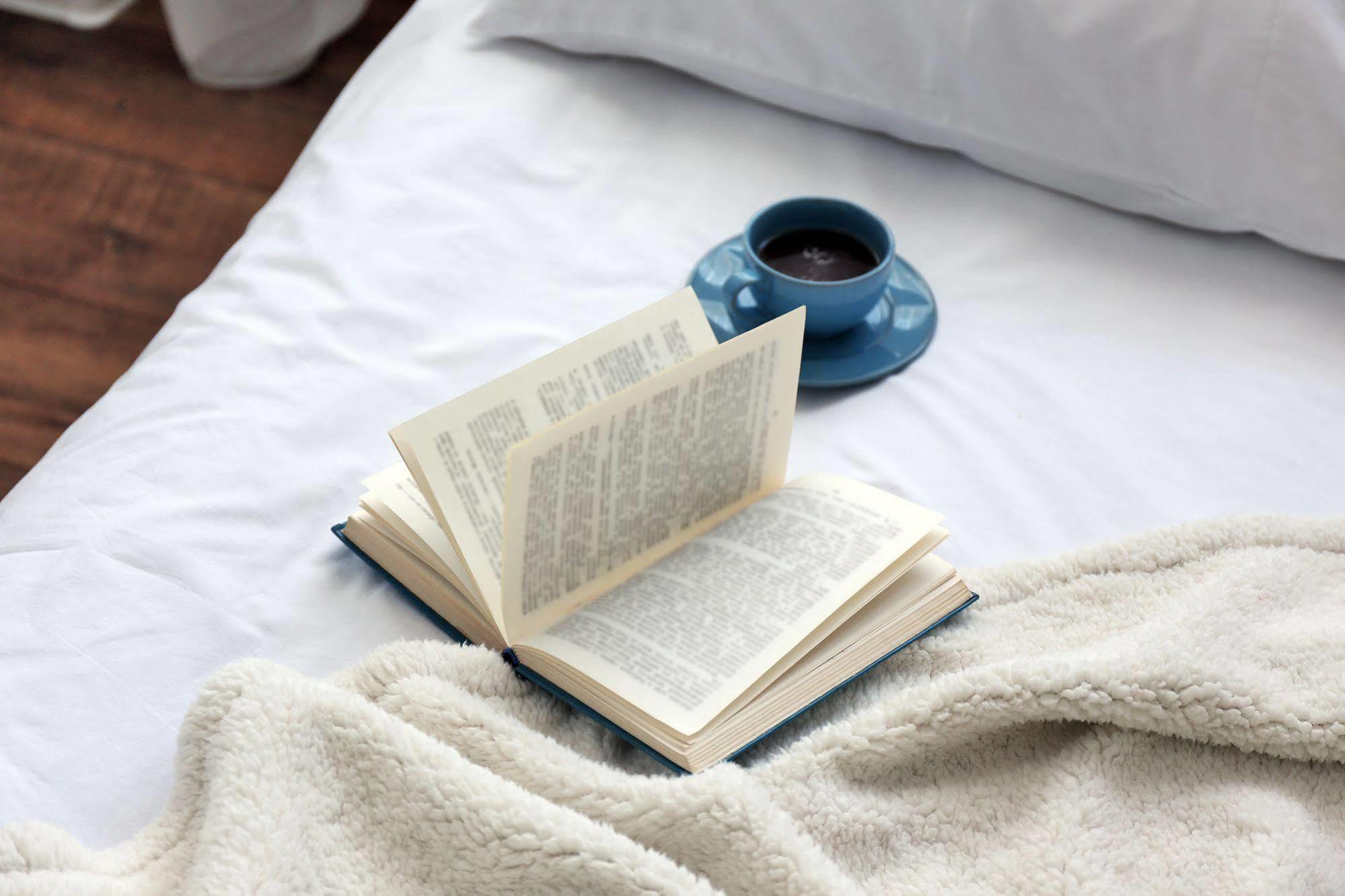 Warm White Hostel Банкок Екстериор снимка